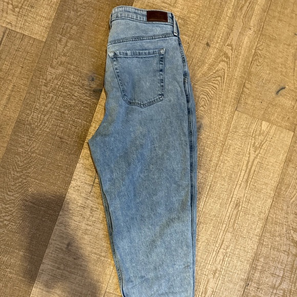 HOLLISTER Ultra high rise mom jeans size 11 R - Picture 4 of 6